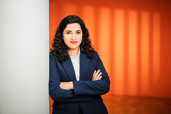Pressefoto3_Misbah_Khan-Nils_Leon_Brauer